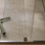 enlever le calcaire sur les parois de douche avec des méthodes naturelles